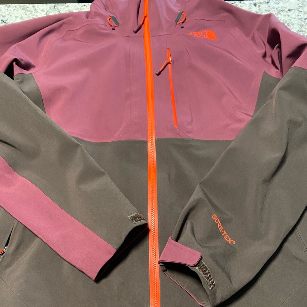 Men’s Medium North Face Apex Flex Goretex Jacket Maroon/Brown with Orange Zips
